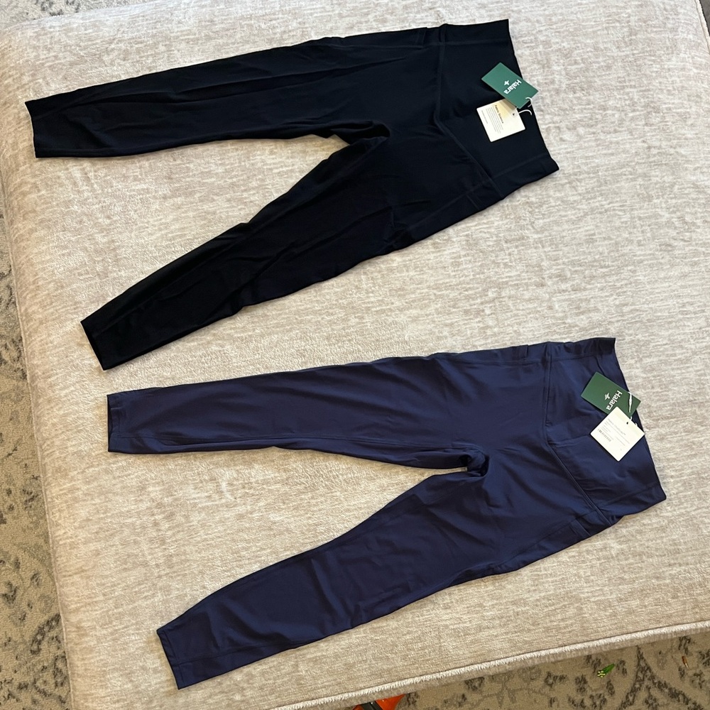 HALARA Women's Leggings in Navy (sold black)
